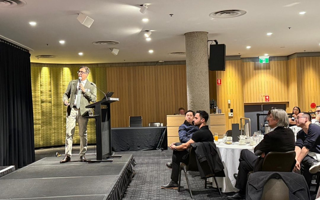 DR EHSAN MELLATI – Periodontal Considerations in Endodontic Diagnosis and Management